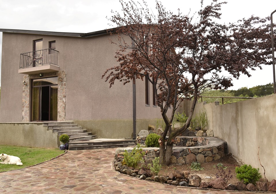 Фотография мини отеля Garden House Akhatshike