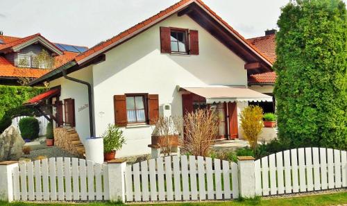 Фотографии гостевого дома 
            Landhaus Petra - Die kleine Ferienvilla