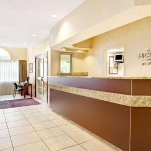 Фотографии гостиницы
Super 8 by Wyndham San Antonio Airport North