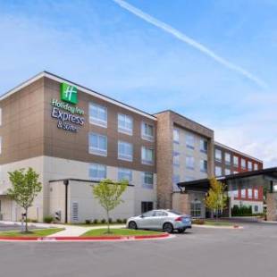 Фотографии гостиницы
Holiday Inn Express & Suites - Siloam Springs, an IHG Hotel