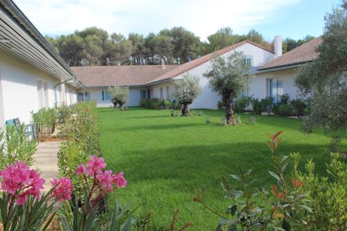 Фотография апарт отеля Kyriad Résidence Cabriès - Plan de Campagne