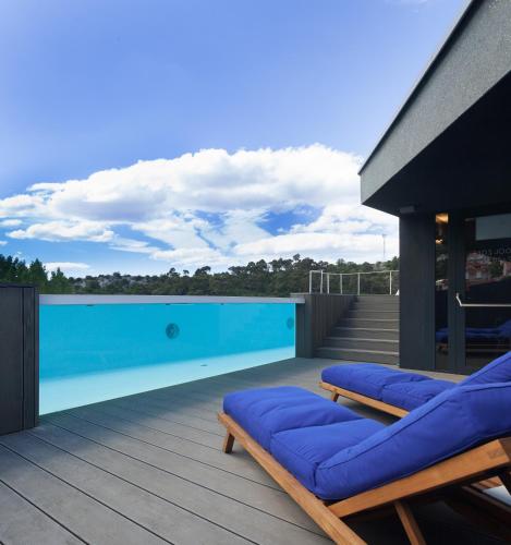 Фотография гостиницы One Suite Hotel