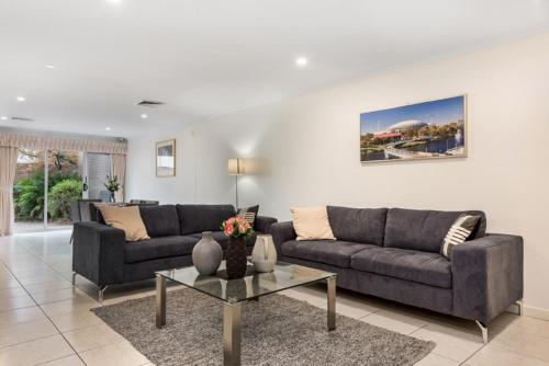 Фотография квартиры Adelaide Style Accommodation-Close to City-North Adelaide-3 Bdrm-free Parking