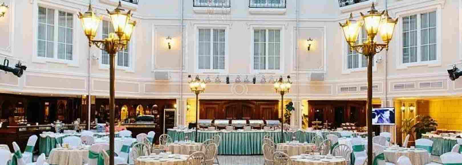 Фотография банкетного зала Версаль