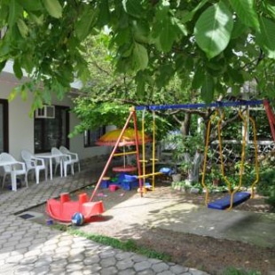 Фотография гостевого дома Кипарис