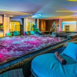 Фотография гостиницы Hotel Délibáb