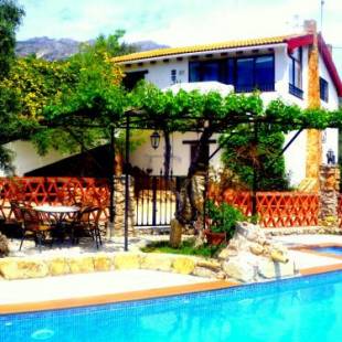 Фотографии базы отдыха
Alojamiento rural El Agüelo