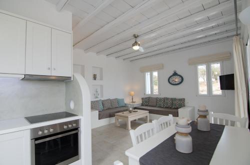 Фотография гостевого дома Magganari Moments 3