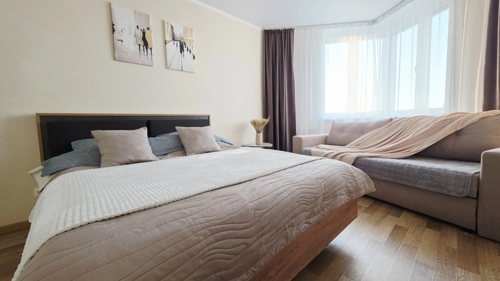 Фотография квартиры Квартира в Центре с Шикарным Видом на Реку Кама Город и Лес