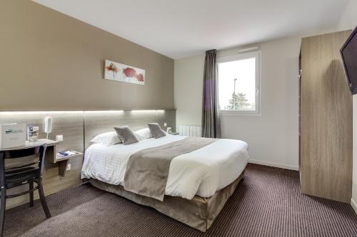 Фотография гостиницы Brit Hotel Du Parc - Fougères