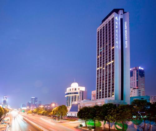Фотография гостиницы Grand Skylight Hotel Shenzhen (Huaqiang NorthBusiness Zone)
