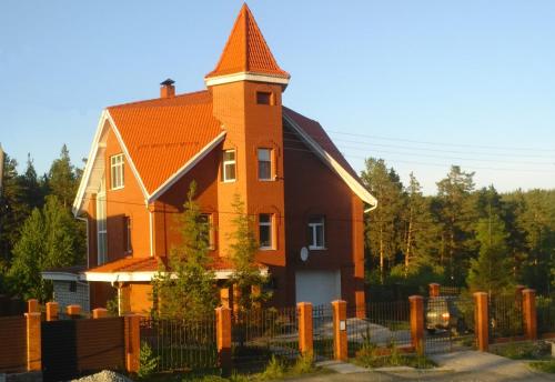 Фотографии гостевого дома
Коттедж ИСЕТЬ