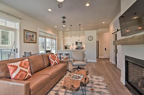 Фотография гостевого дома Downtown Winter Park Condo - 3 Miles to Ski Resort