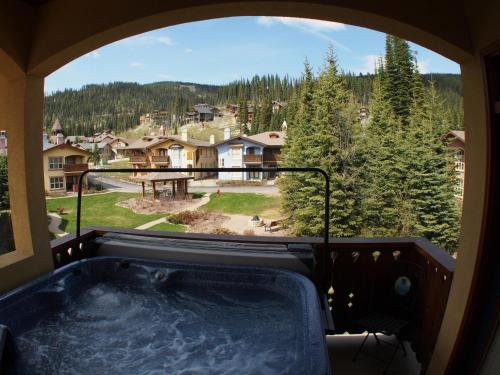 Фотография гостевого дома Crystal Forest #54 By Bear Country