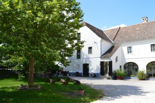 Фотография гостевого дома Edvy Malom Fogadó Barokk Udvarház