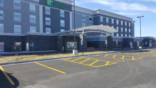 Фотография гостиницы Holiday Inn Hotel & Suites - Decatur, an IHG Hotel