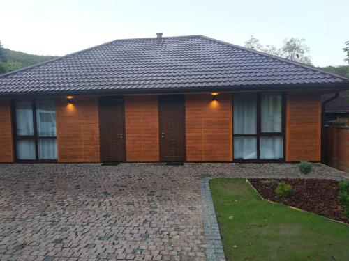 Фотографии гостевого дома
Старый дуб