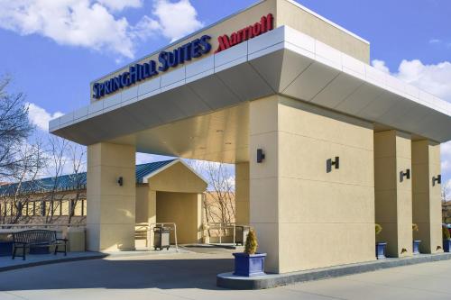 Фотография гостиницы SpringHill Suites by Marriott Lawrence Downtown