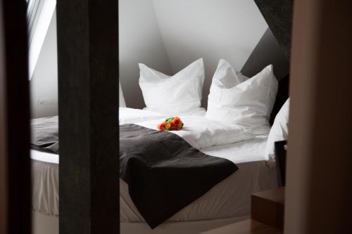 Фотография гостиницы Alpha & Omega Hotel