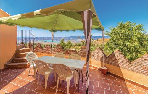 Фотография гостевого дома Nice home in Periana with Outdoor swimming pool, Outdoor swimming pool and 8 Bedrooms