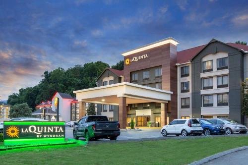 Фотография гостиницы La Quinta Inn by Wyndham Pigeon Forge-Dollywood