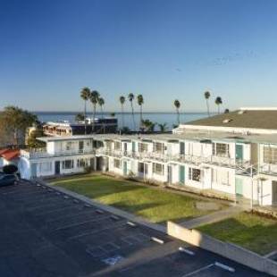 Фотографии мотеля
Tides Oceanview Inn and Cottages