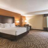 Фотография гостиницы La Quinta by Wyndham Knoxville Central Papermill