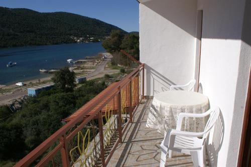 Фотография гостевого дома Apartments by the sea Grebastica, Sibenik - 471