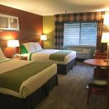 Фотография гостиницы GuestHouse Inn & Suites Poulsbo