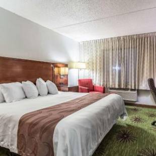 Фотографии гостиницы 
            Quality Inn & Suites