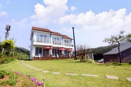 Фотография гостевого дома Walking Sky Pension