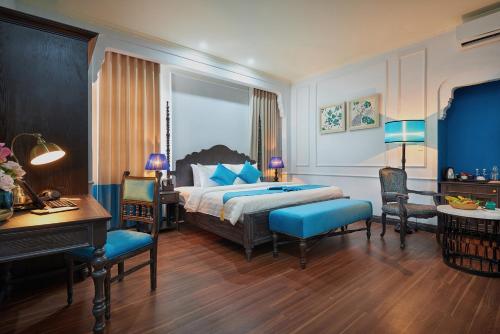 Фотография гостиницы Manoir Des Arts Hotel