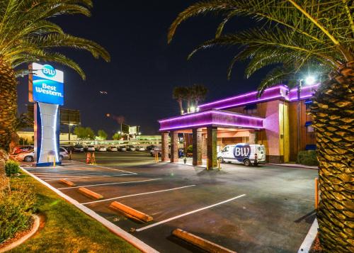 Фотография гостиницы Best Western McCarran Inn