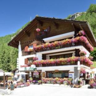 Фотографии гостиницы
Hotel Les Mélèzes