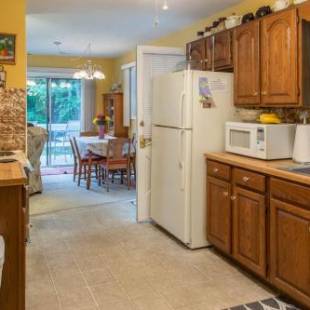 Фотографии гостевого дома
2 Bed 1 Bath Vacation home in Sylva