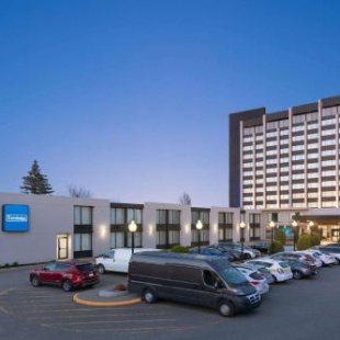 Фотография гостиницы Travelodge by Wyndham Quebec City Hotel & Convention Centre