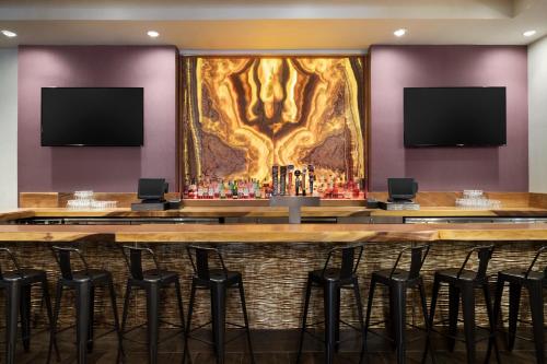 Фотография гостиницы Hilton Fort Wayne at the Grand Wayne Convention Center