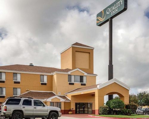 Фотография гостиницы Quality Inn Baytown - Houston East