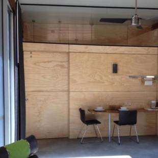 Фотографии гостевого дома 
            Bed + Bauhaus