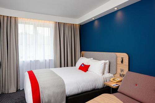 Фотография гостиницы Holiday Inn Express Canterbury, an IHG Hotel