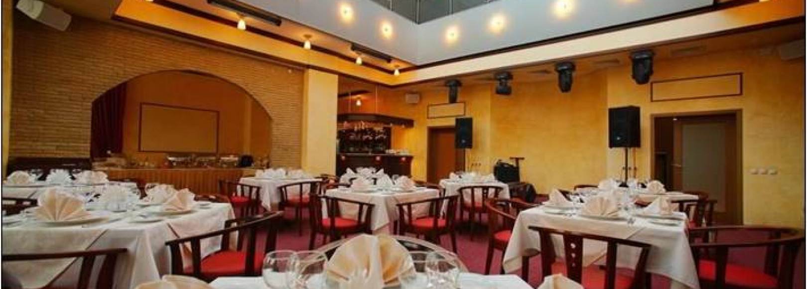 Фотография банкетного зала Уват