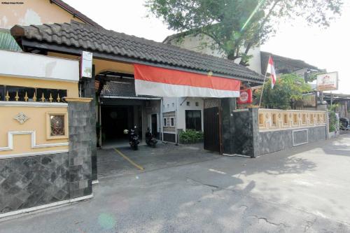 Фотография гостевого дома RedDoorz Syariah @ Raya Tajem Maguwo