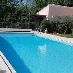 Фотографии гостевого дома 
            T2 Au coeur des chênes 1831 route de Mazaugues