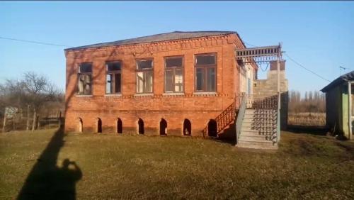 Фотография гостевого дома Temporary shelter very cheap