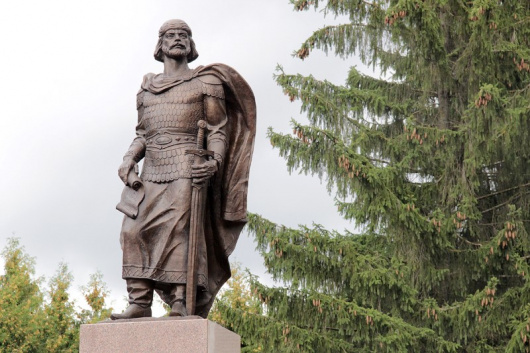 Фотографии памятника 
            Памятник Святому благоверному князю Ростиславу