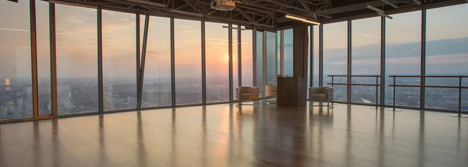 Фотография танцевального зала Больщой зал High Level