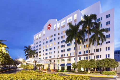 Фотография гостиницы Sheraton Suites Fort Lauderdale Plantation