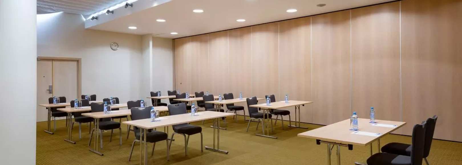 Фотография конференц-зала Ярославль