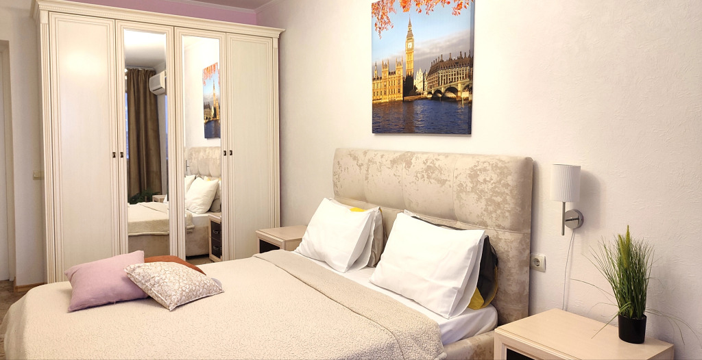 Фотография квартиры Квартира Уютная 3х комнатная в центре Омска