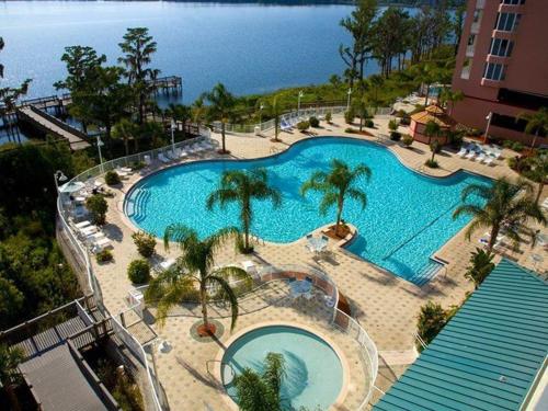 Фотография апарт отеля Penthouse Close to Disney area and Malls water view